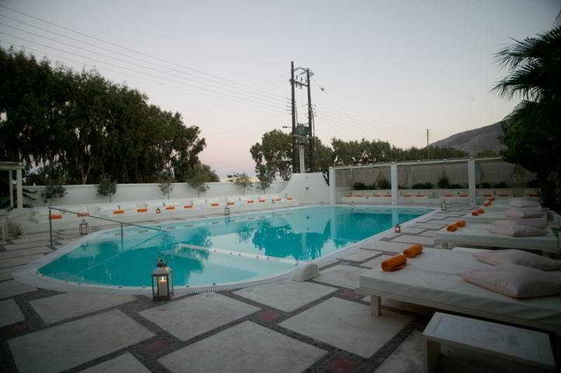 Hotel 28 Kamári 外观 照片